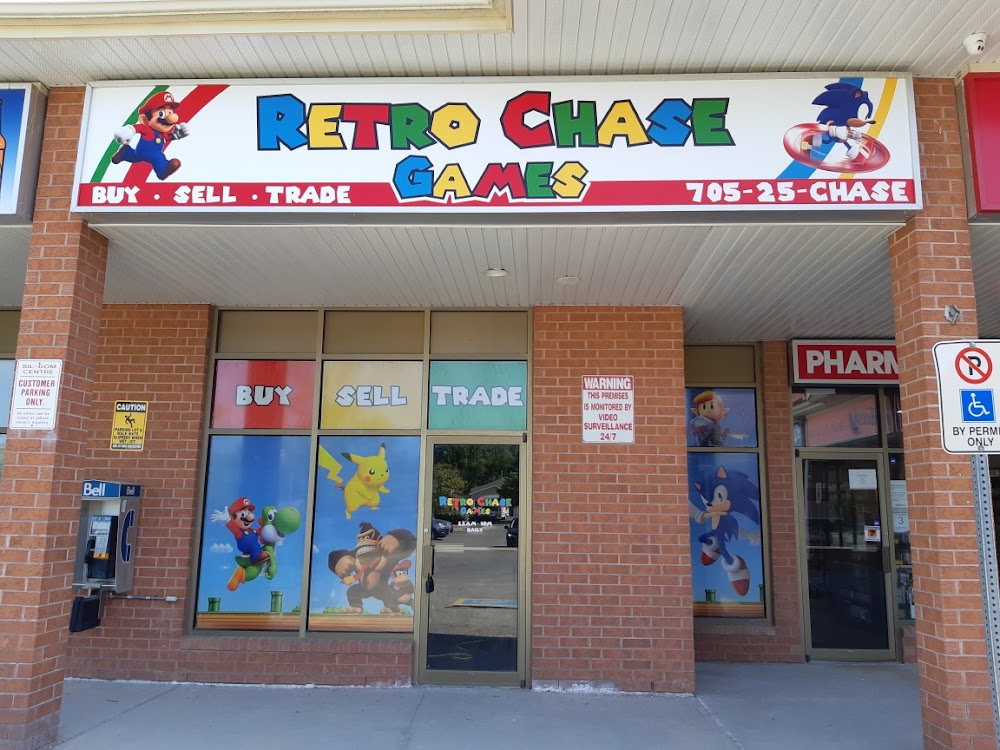 Retro Chase Games, tienda de TCG en Barrie