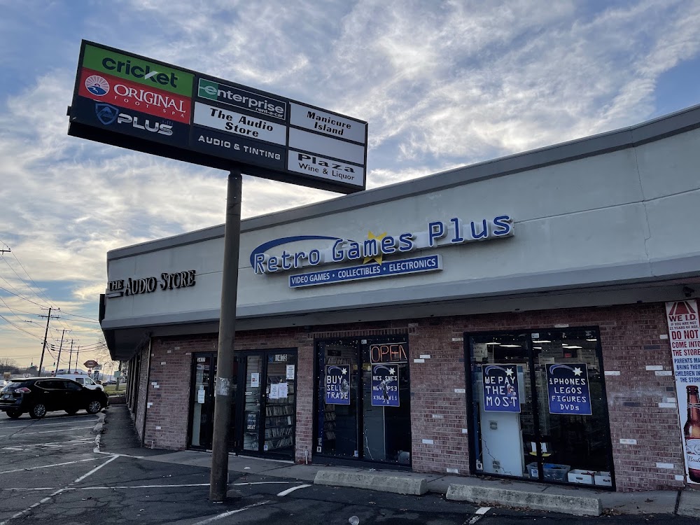 Retro Games Plus, a TCG store in Newington