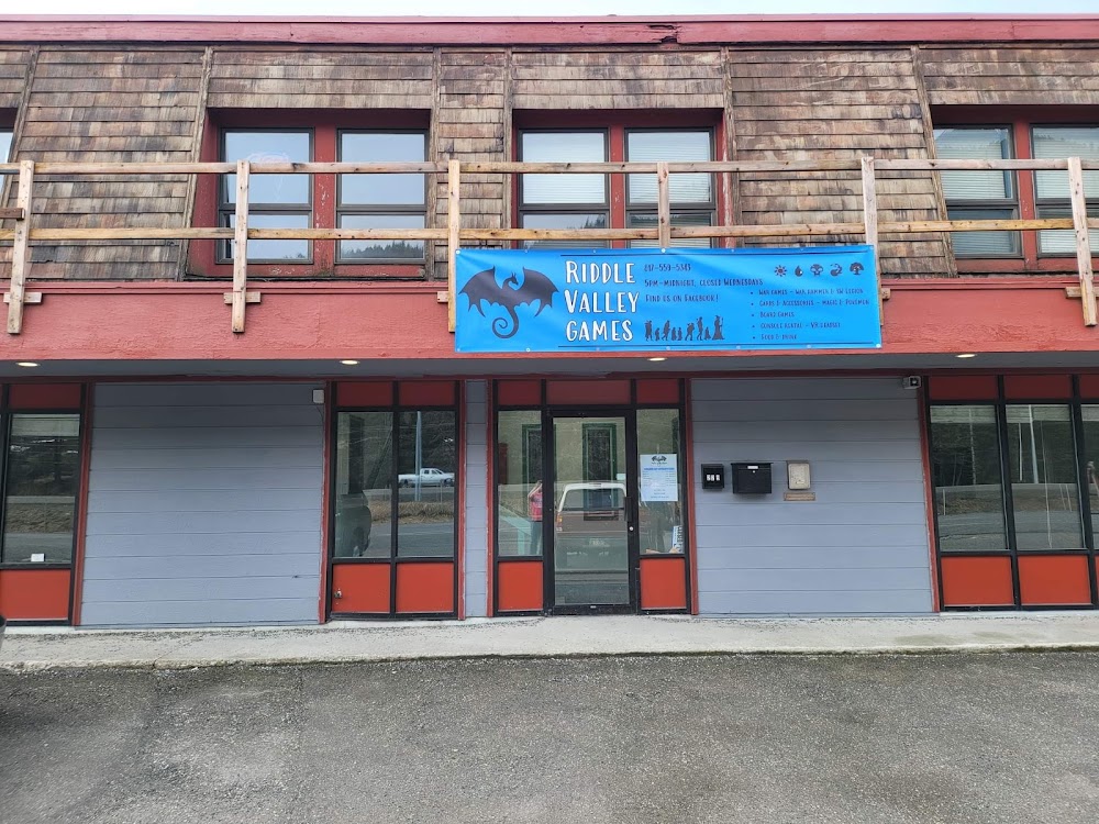 Riddle Valley Games, tienda de TCG en Juneau