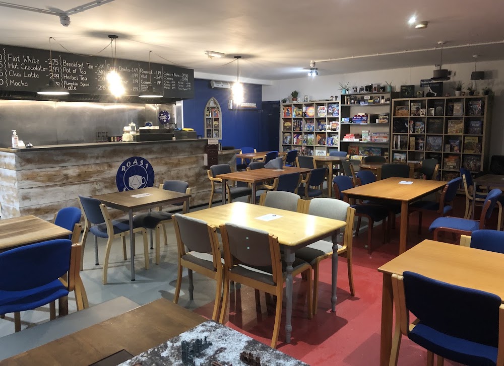 Roast and Roll, tienda de TCG en Banbridge