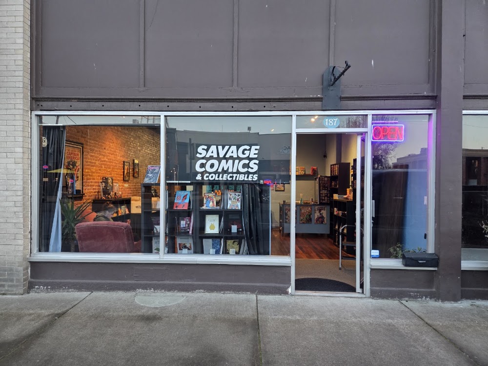 Savage Comics & Collectibles, tienda de TCG en Junction City