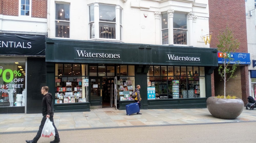 Scarborough Waterstones, tienda de TCG en Scarborough