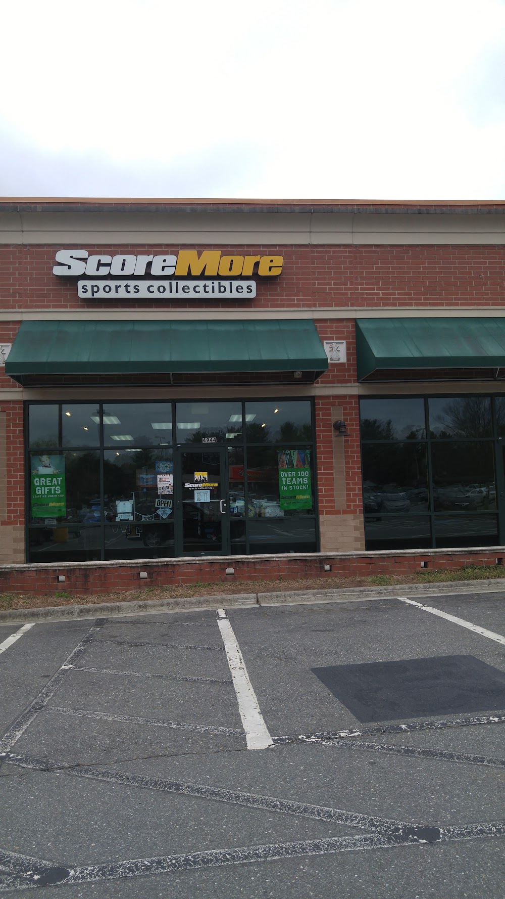 Score More Sports, tienda de TCG en Winston-Salem