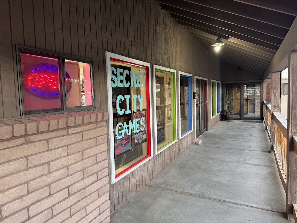 Secret City Games and Toys, tienda de TCG en White Rock