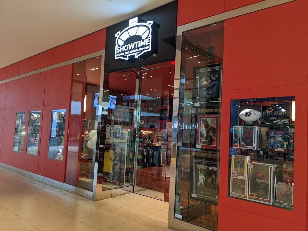 Showtime Sports and Entertainment, tienda de TCG en St. Catharines