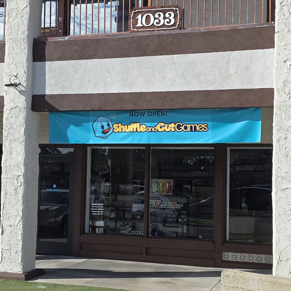 Shuffle and Cut Games, tienda de TCG en Brea