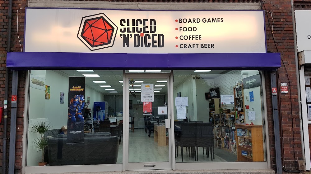 Sliced N Diced, tienda de TCG en Birmingham
