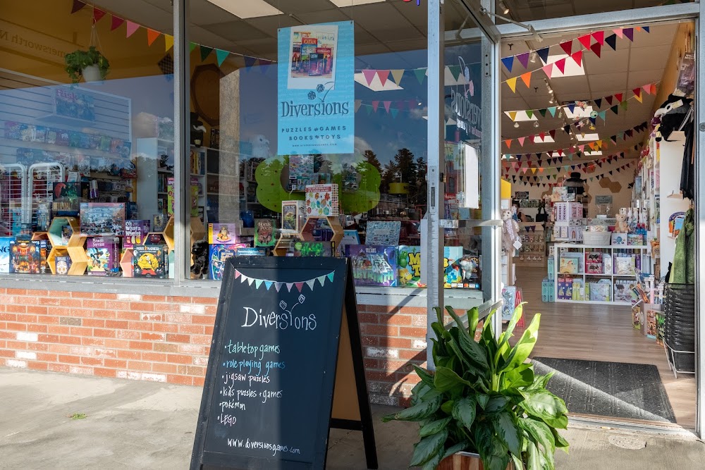 Somersworth Diversions Puzzles & Games, tienda de TCG en Somersworth
