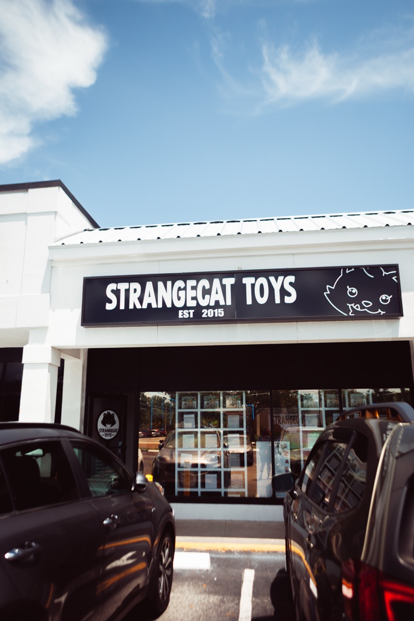 Strangecat Toys, tienda de TCG en Tampa