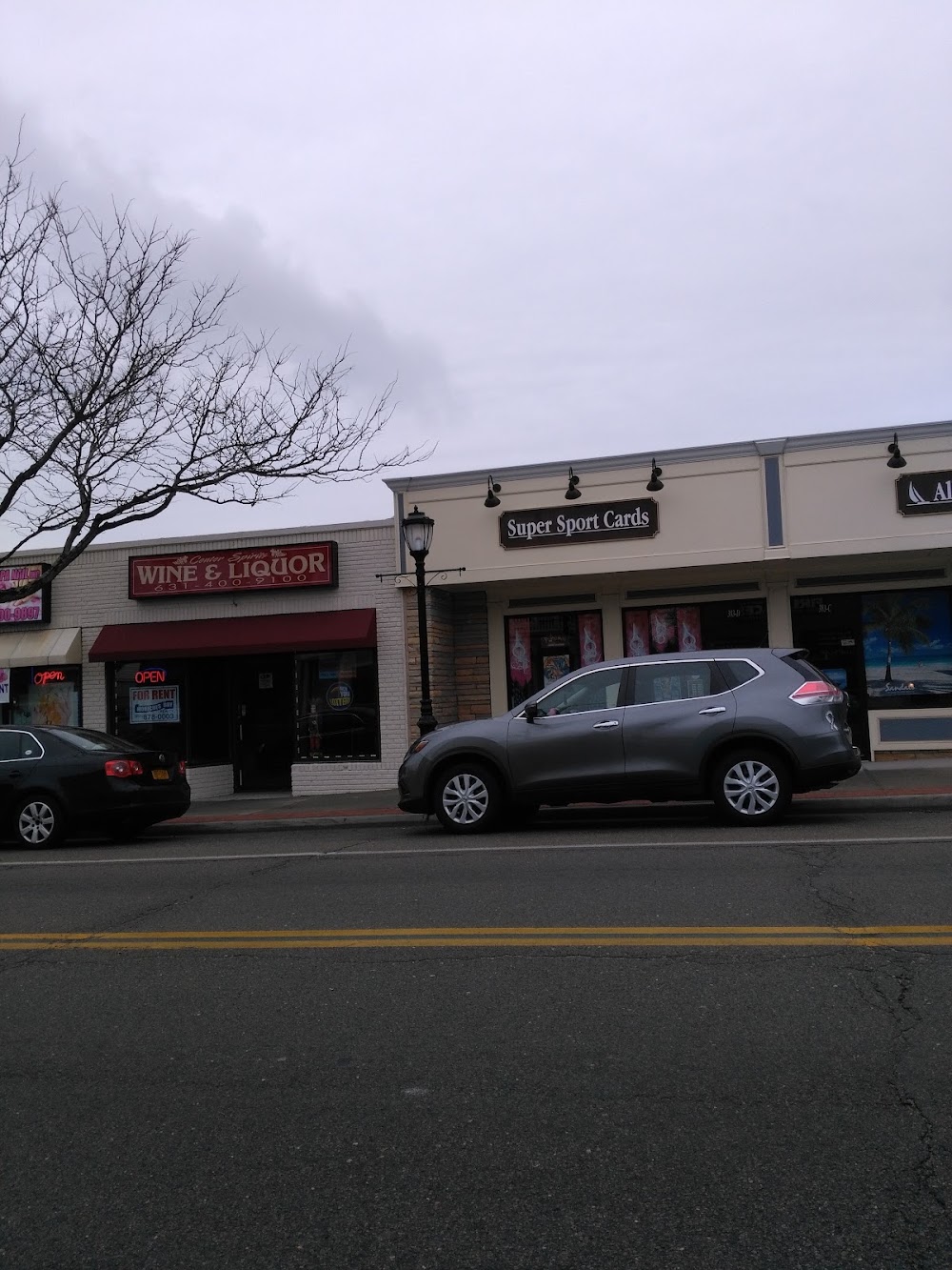 Super Sport Cards, tienda de TCG en Center Moriches