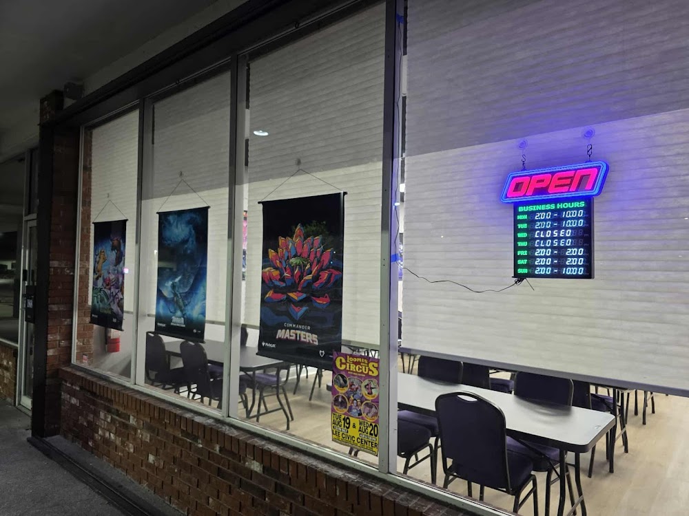 The Exiled Hive, tienda de TCG en North Fort Myers