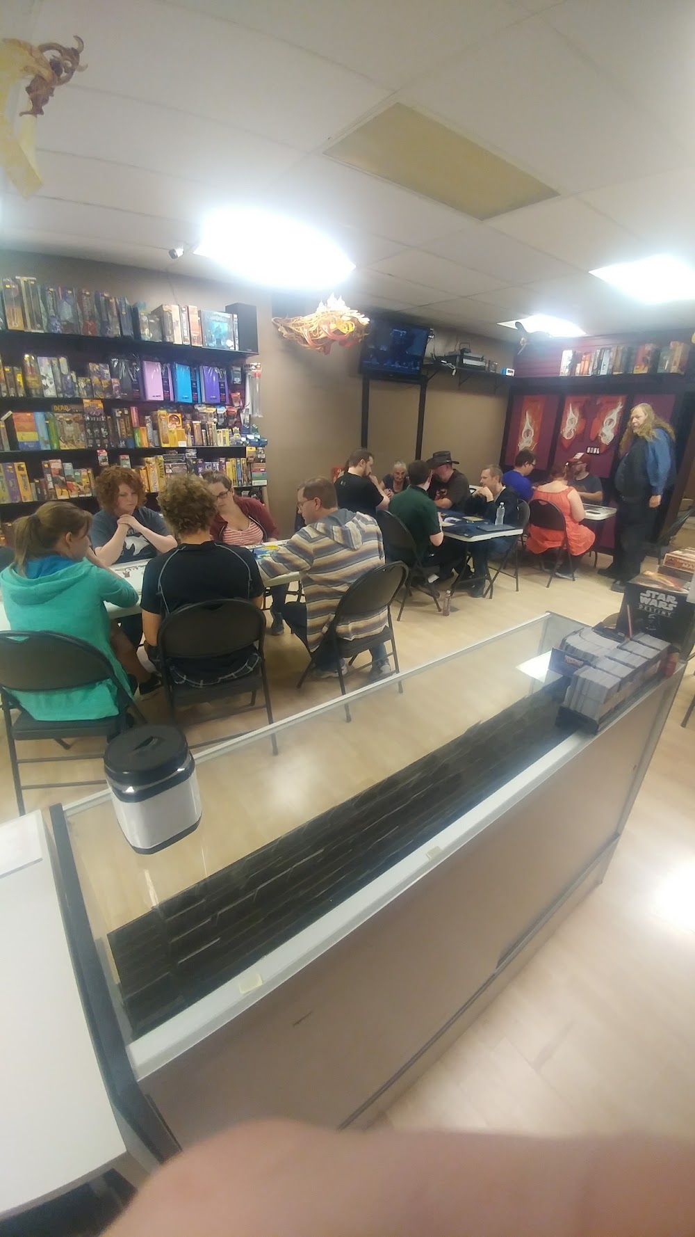 THE FORT BOARD GAMES AND CARD GAMES, tienda de TCG en Fort Saskatchewan