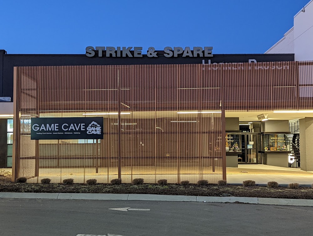 The Game Cave, tienda de TCG en Nashville