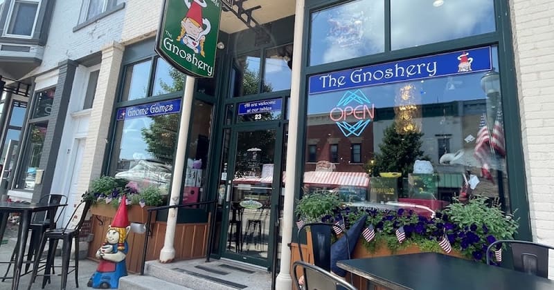The Gnoshery, tienda de TCG en Sturgeon Bay