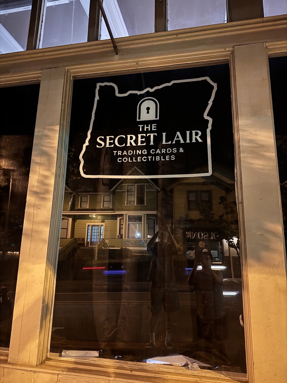 The Secret Lair Trading Cards and Collectibles, tienda de TCG en Oregon City