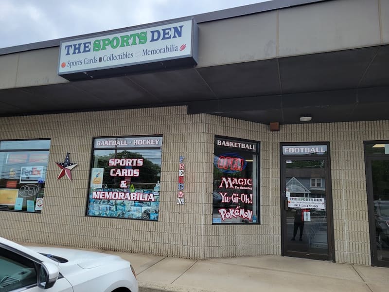 The Sports Den, tienda de TCG en North Providence
