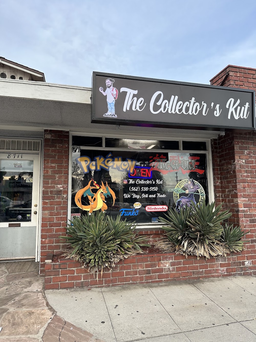 TheCollectorsKut, tienda de TCG en Downey