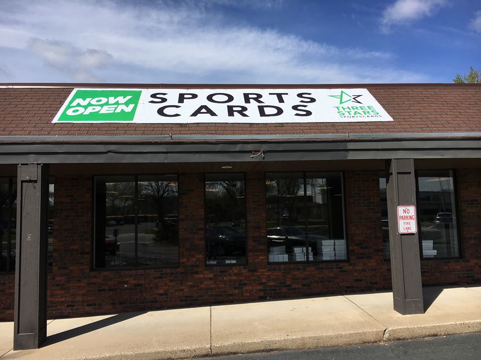 Three Stars Sportscards, tienda de TCG en Bloomington