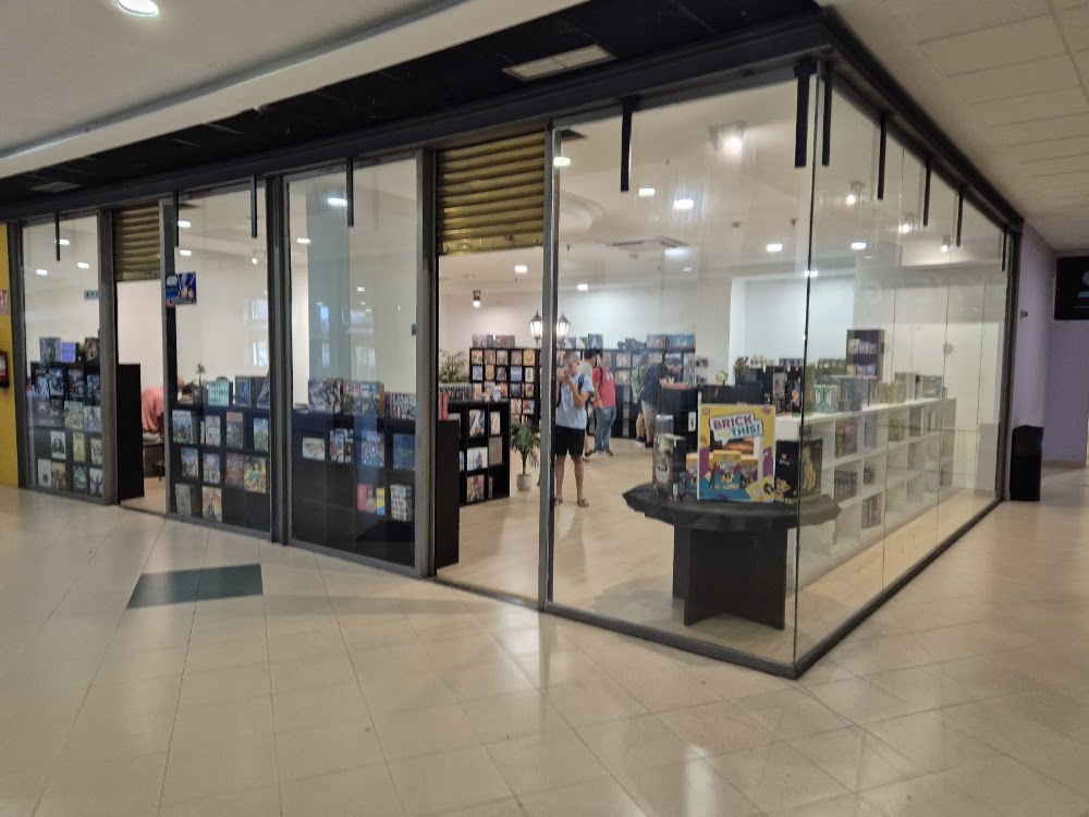 Three Stones Games, tienda de TCG en Tres Cantos