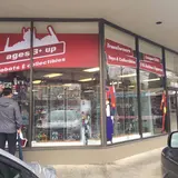 Ages Three and Up, tienda de TCG en Burnaby
