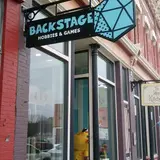 Backstage Hobbies & Games Manistee, tienda de TCG en Manistee