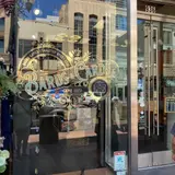 Bards & Cards, tienda de TCG en San Diego