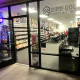 Bird Dog Cards and Comix, tienda de TCG en Fresno