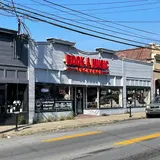 Book and Music Exchange - Louisville, tienda de TCG en Louisville