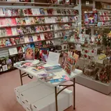 Book Comics & Things, tienda de TCG en Fort Wayne