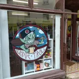 Bridge Troll Boardgame Café, tienda de TCG en Mid Devon