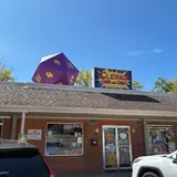 Clerks, Cards and Comics, tienda de TCG en Bedford