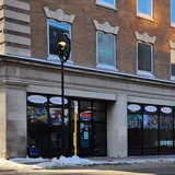 Comic Readers Downtown, tienda de TCG en Regina