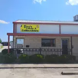 Cozy's Cards and Collectibles, tienda de TCG en Springtown