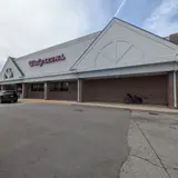 Dean's Dugout, tienda de TCG en Naperville