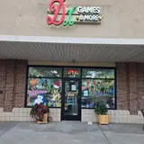 DX Games & More, LLC, tienda de TCG en Commerce Charter Twp