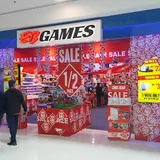 EB Games Garden City, tienda de TCG en Upper Mount Gravatt