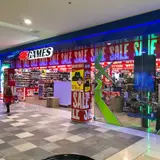 EB Games Midland, tienda de TCG en Midland
