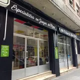 El Bazar de Iglesias, tienda de TCG en Granada