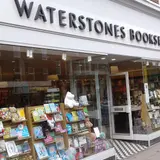 Epsom Waterstones, tienda de TCG en Epsom