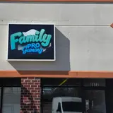 Family Pro Gaming, tienda de TCG en Livonia