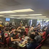Finch and Sparrow Games, tienda de TCG en Signal Hill