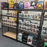 Flamingo Fun Mart, tienda de TCG en Riverdale