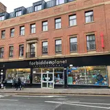 Forbidden Planet Int. Nottingham, tienda de TCG en Nottingham