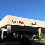 GameStop #0690, tienda de TCG en Colma