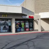 GameStop - 0748 - College Sq. Shopping Center, tienda de TCG en Stockton