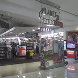 GameStop - 502 - Glendale Galleria Mall - GameStop Planet X, tienda de TCG en Glendale