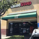 GameStop #5322, tienda de TCG en Visalia