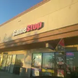 GameStop - 6127 - East Hills Plaza, tienda de TCG en Bakersfield