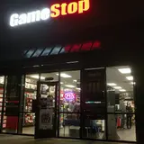 GameStop - 7815 - Shoppes at Mall Drive, tienda de TCG en Bon Air