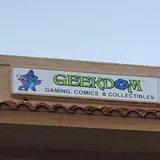 Geekdom Toys, tienda de TCG en Victorville
